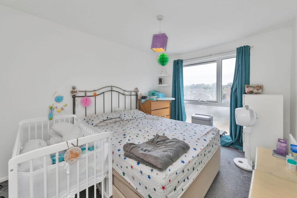 Apartment in Stevenage - More
