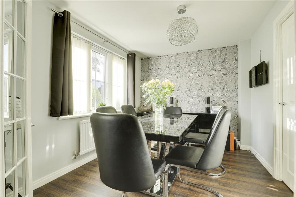 James Drive, Calverton, NG14 photo 4