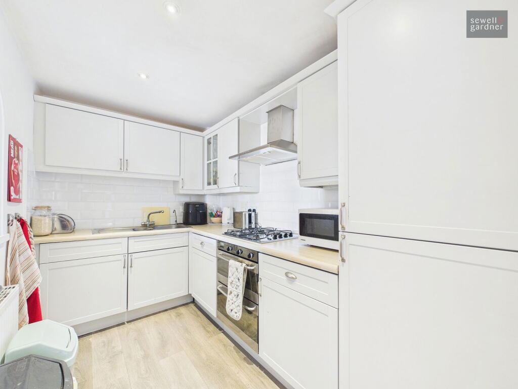 Apartment in Three Rivers, Batchworth - View 2
