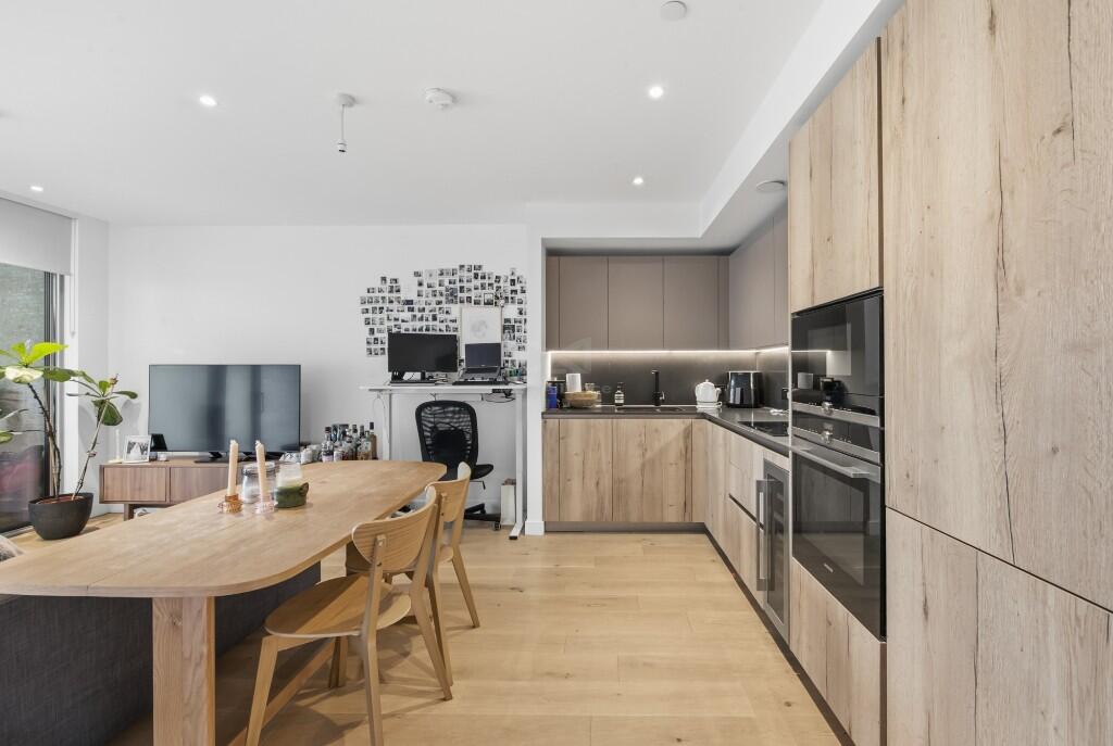 Apartment in London - View 4