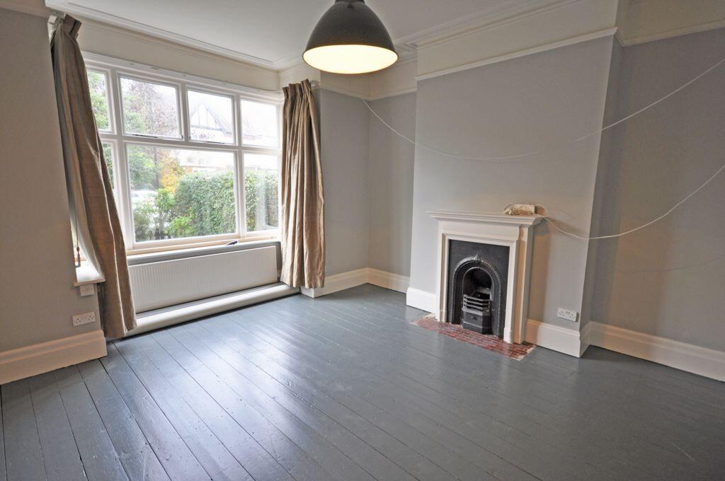 Apartment in London - View 5