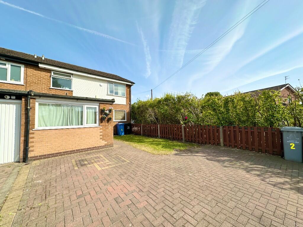3-bed terraced on Pinewood, Sale, Cheshire, Greater Manchester, M33, £372,000