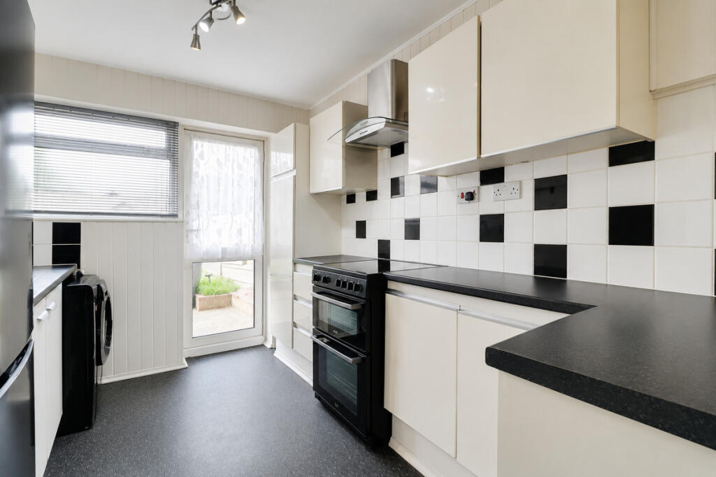 House in Southend-on-Sea - View 5