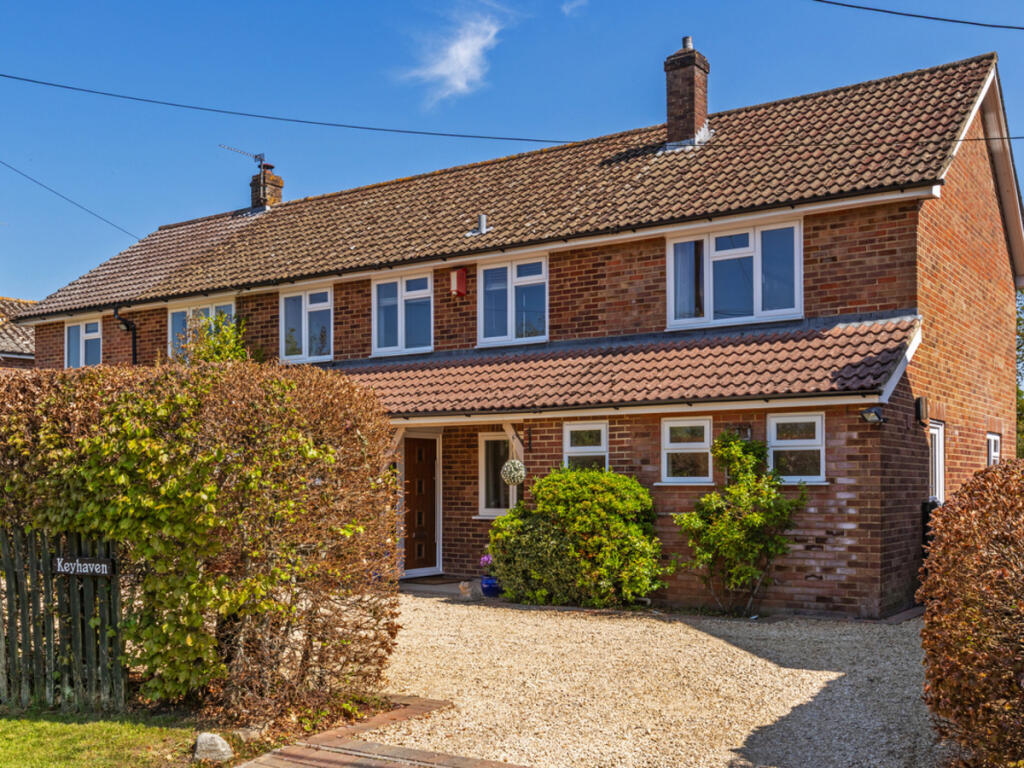 Main image of property: Baughurst Road, Baughurst, RG26
