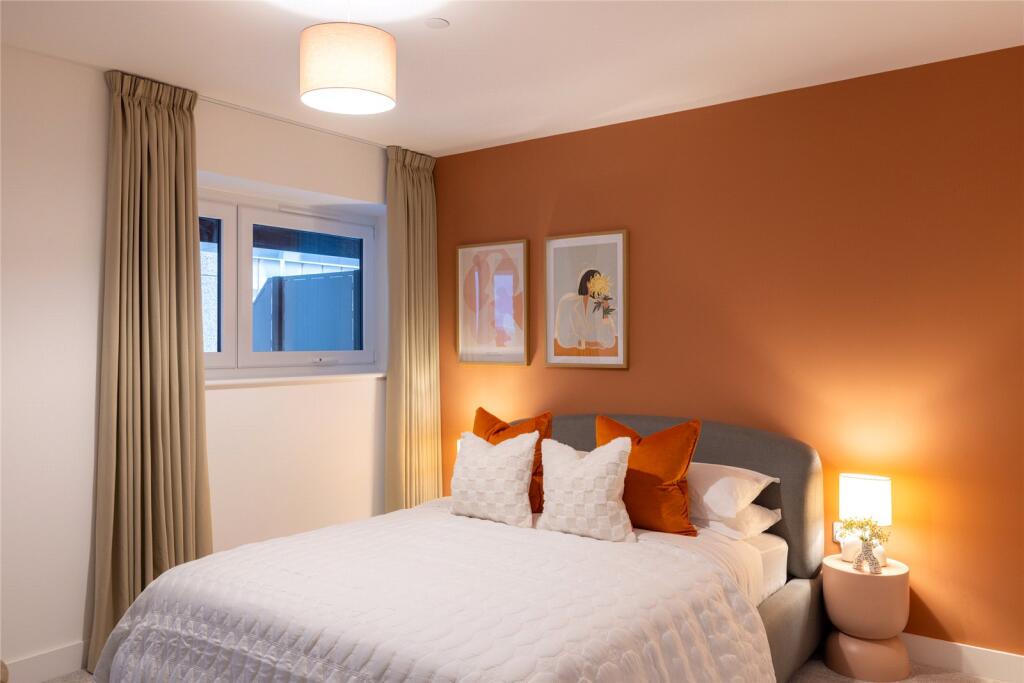 Catkin Road, London, NW9 photo 4