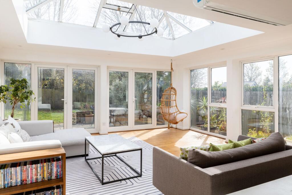House in Hove, Aldrington - View 2