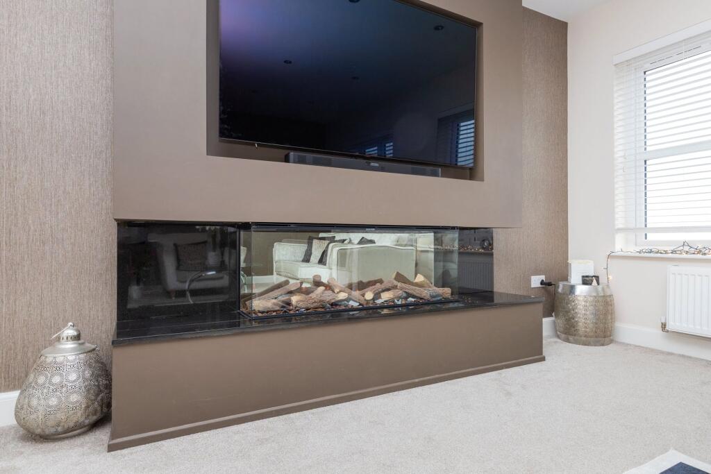 House in Barrhead, Springhill - View 5
