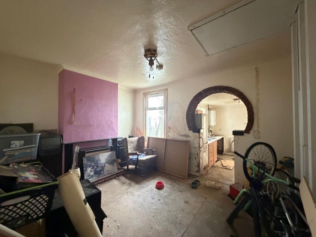 House in Rochester - More