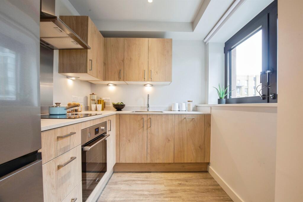 Main image of property: 17 Rutherford Way, Wembley Park, Ha9, Wembley