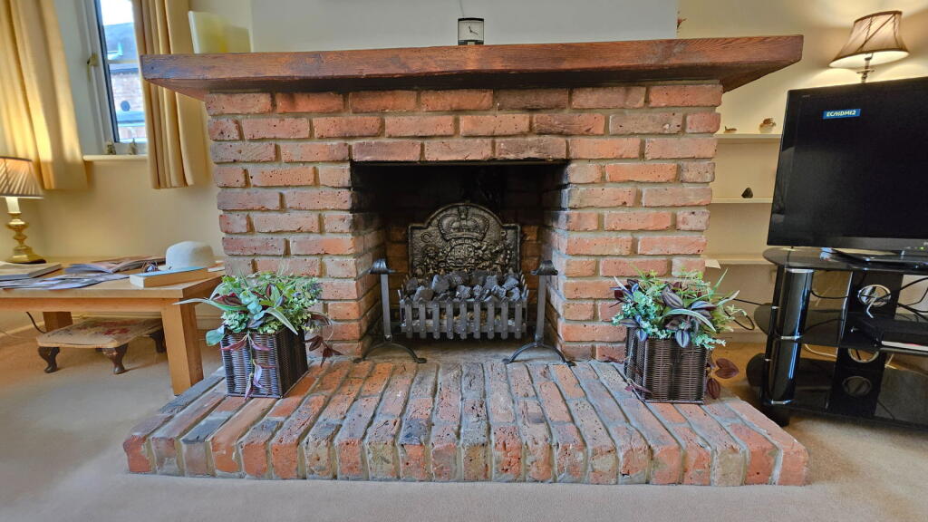 Chamberhouse Mill Lane, Thatcham, RG19 4NZ photo 4
