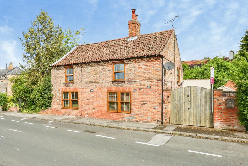 Main image of property: Canal Lane, West Stockwith, Doncaster