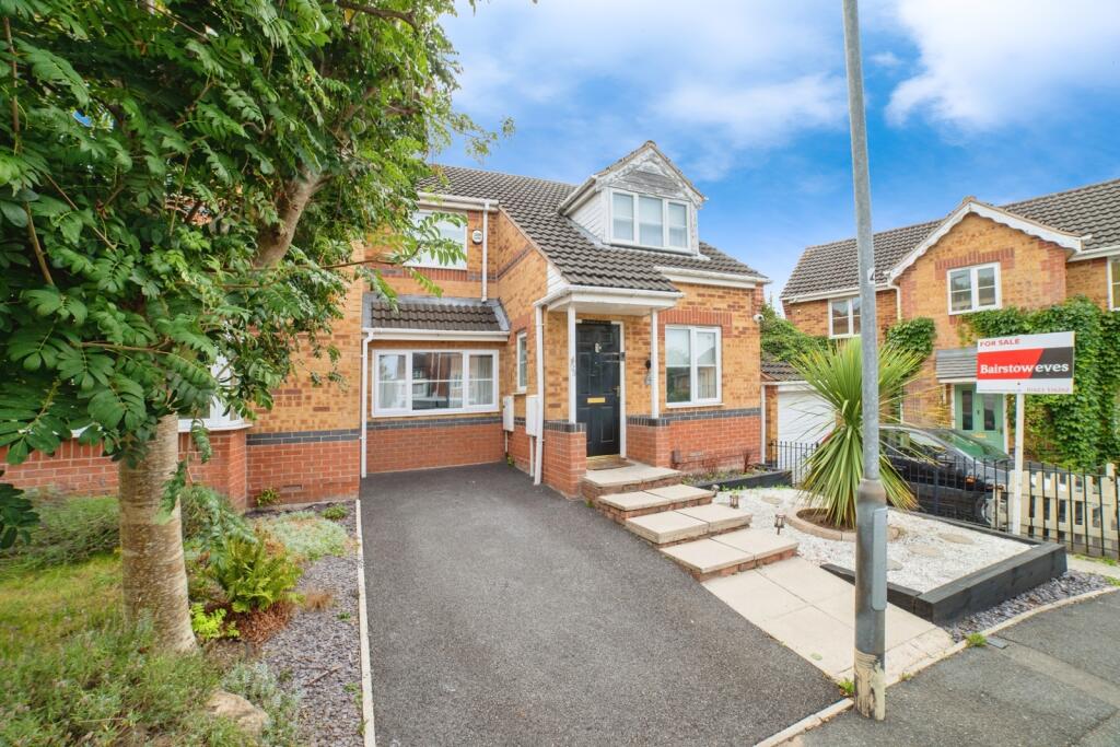 3-bed semi-detached on Mercia Court, SUTTON-IN-ASHFIELD, Nottinghamshire, NG17, £180,000