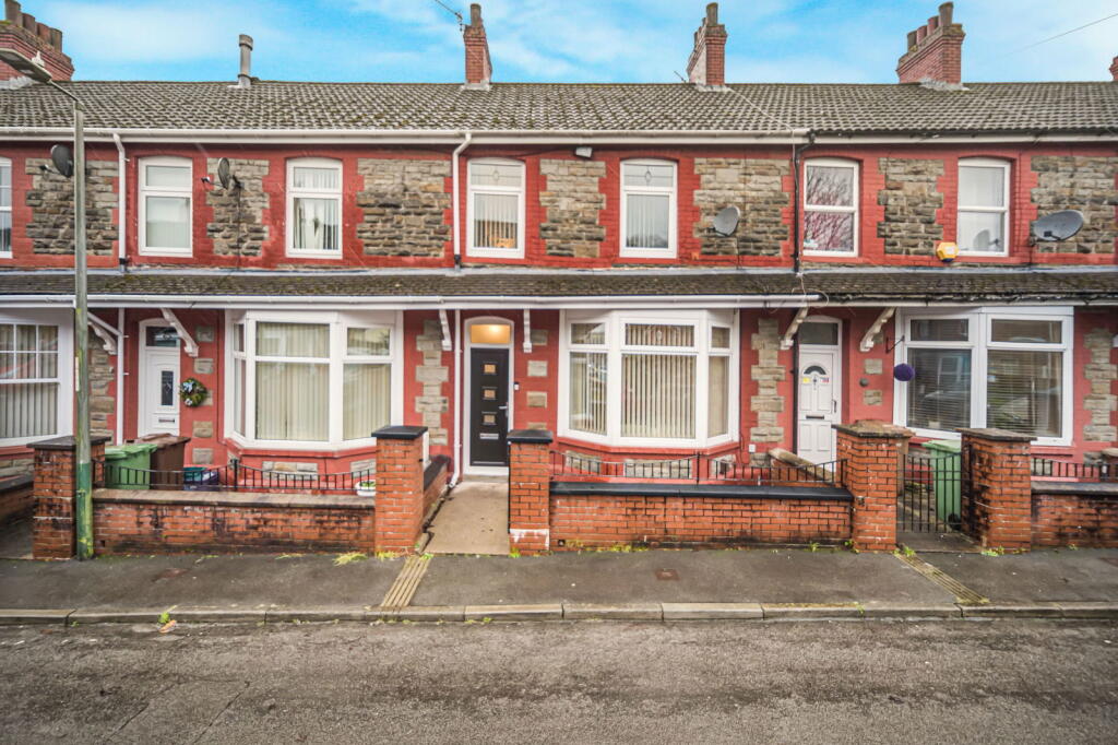 Main image of property: William Street, Blackwood, NP12 1NU