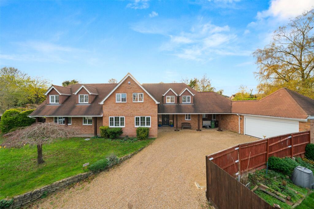 Main image of property: Popeswood Road, Binfield, Bracknell, Berkshire, RG42