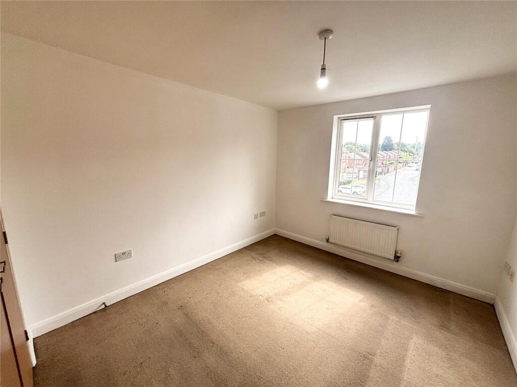 Apartment in Rochdale, Greater Manchester - View 3