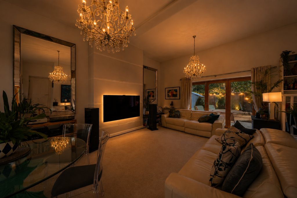 House in Dartford - More