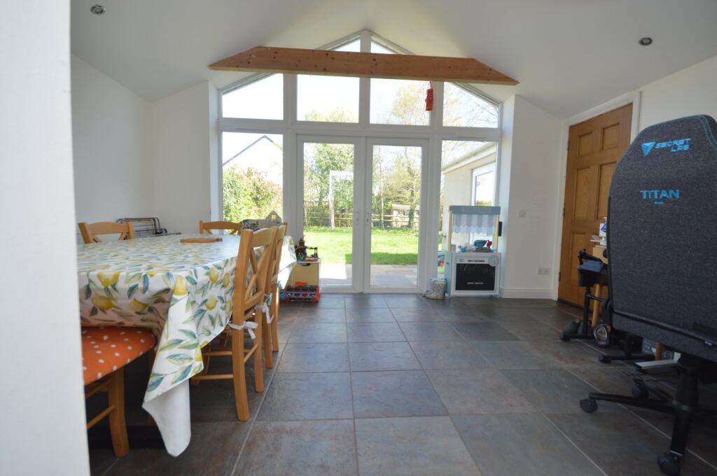 Parkfield, Axbridge, BS26 photo 4
