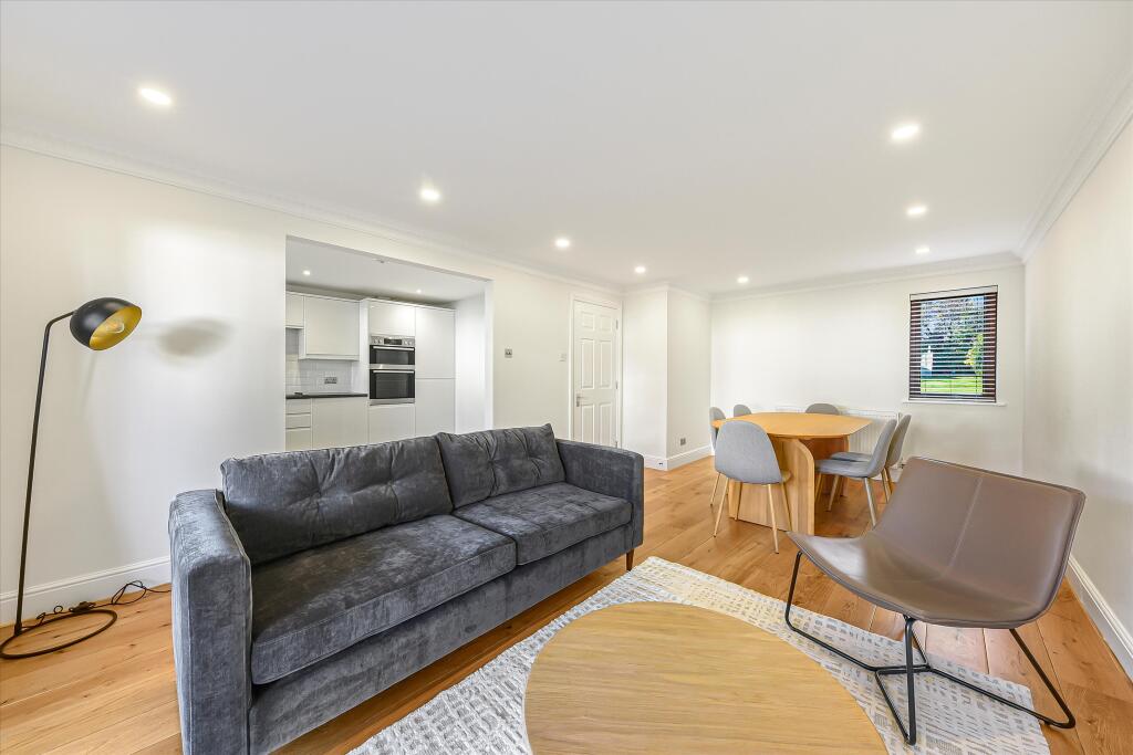 Main image of property: Beechcroft Avenue, London, NW11