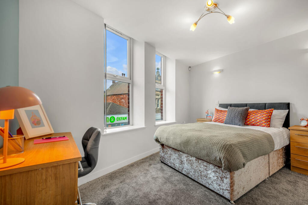 Apartment in Leeds - More