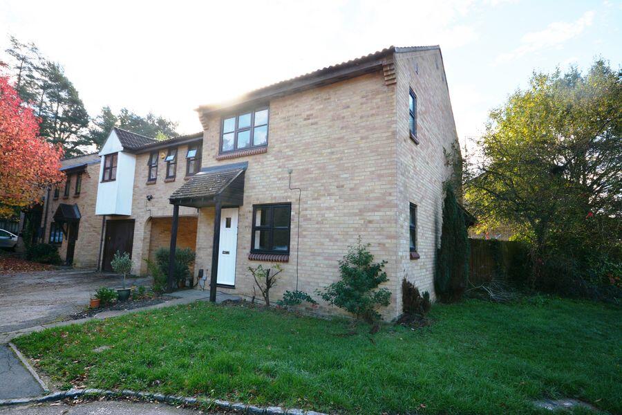 Main image of property: Wyresdale, Bracknell, RG12