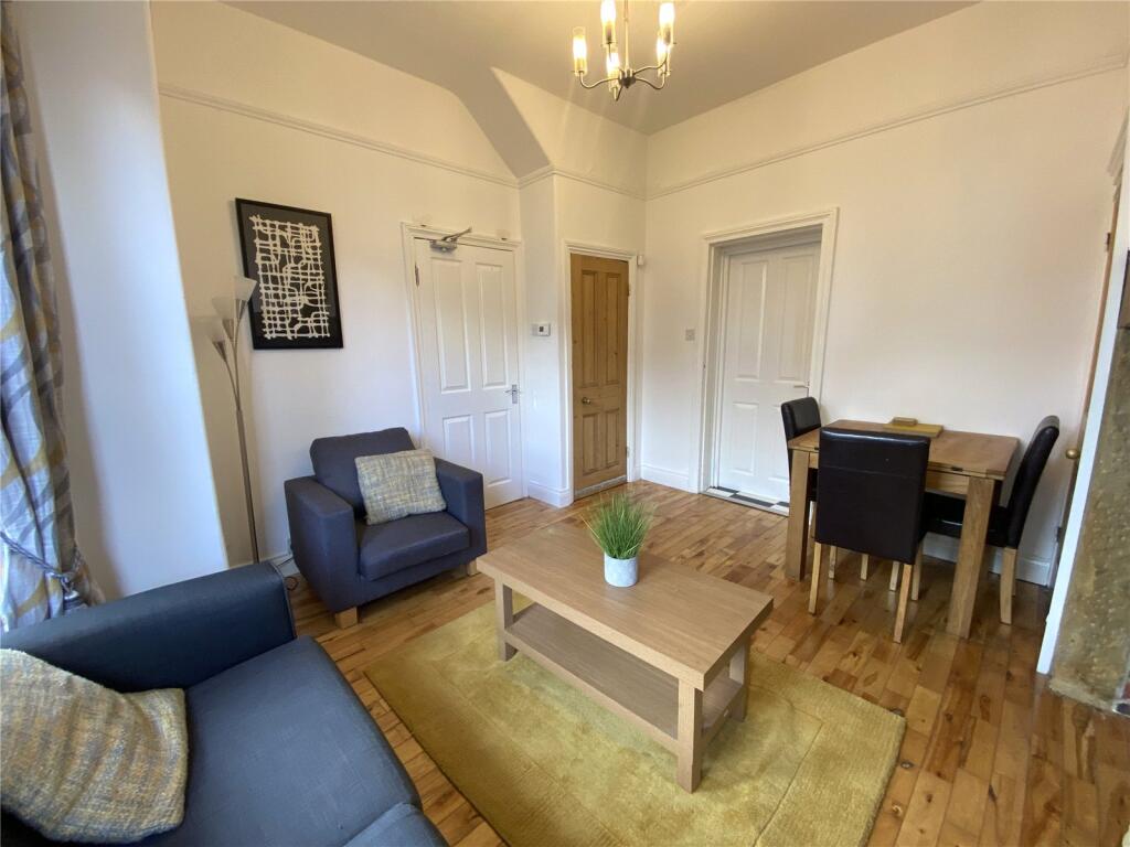 House in Newcastle upon Tyne, Cradlewell, Jesmond - More