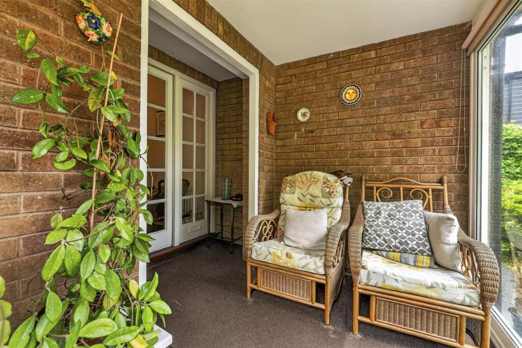 Lindhurst Lane, Mansfield - More
