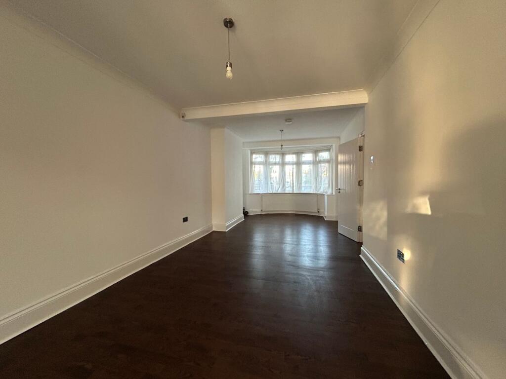 House in London - View 4