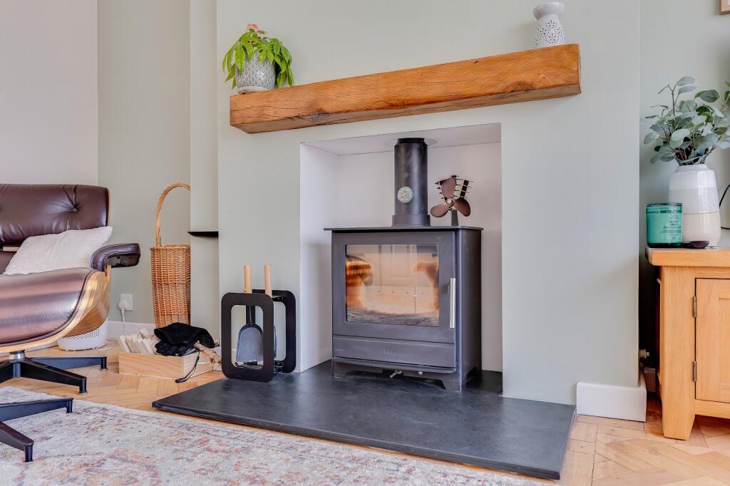 Harlech Close, Dinas Powys, Vale of Glamorgan. CF64 4NY photo 3