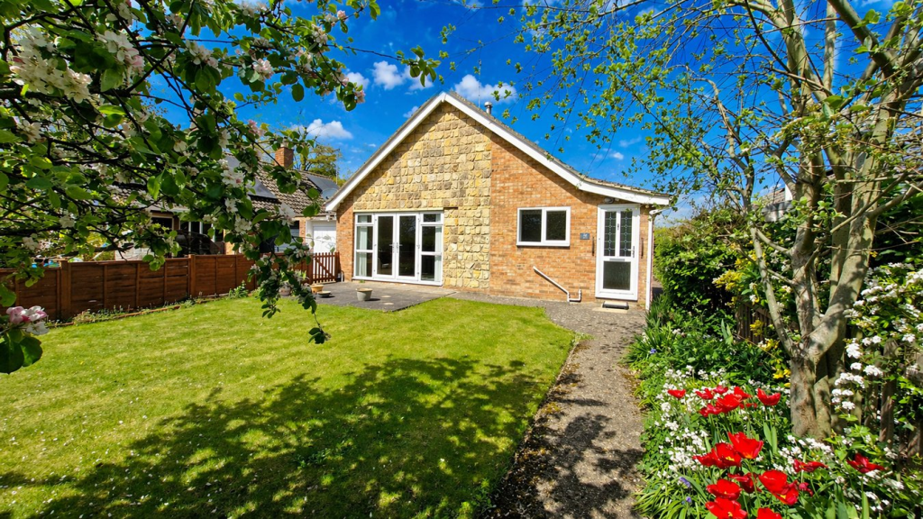 3-bed detached on The Avenue, Carlby, STAMFORD, PE9, £350,000