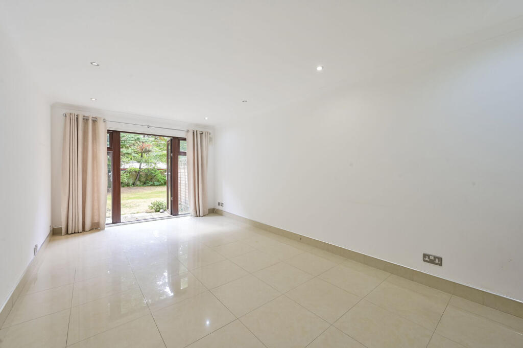 Main image of property: Parkside, Wimbledon Common, London, SW19