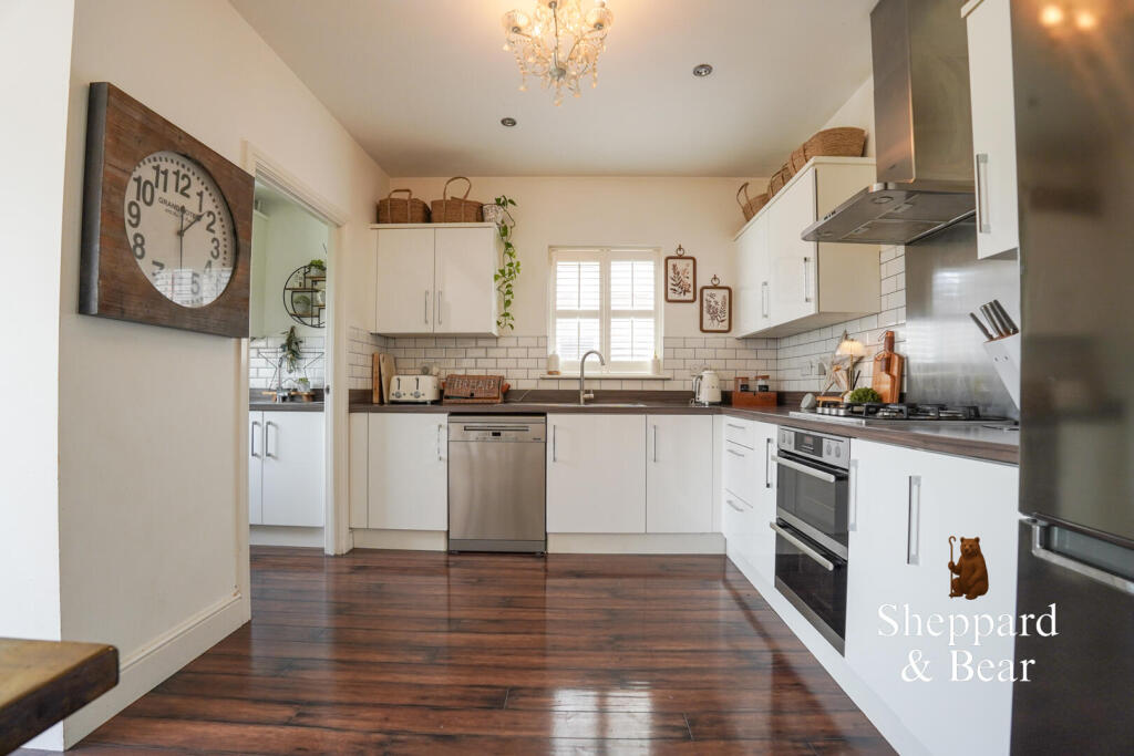 House in Marshfield - View 4