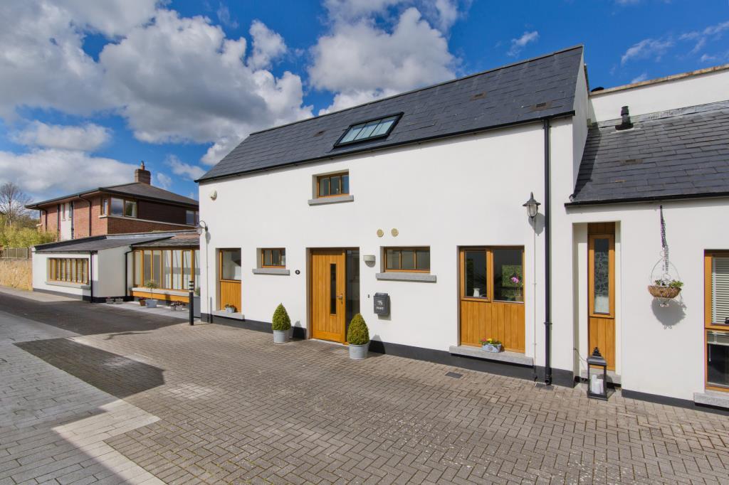 Main image of property: 5 Somerton Mews, Castleknock, Dublin 15, D15 E39T