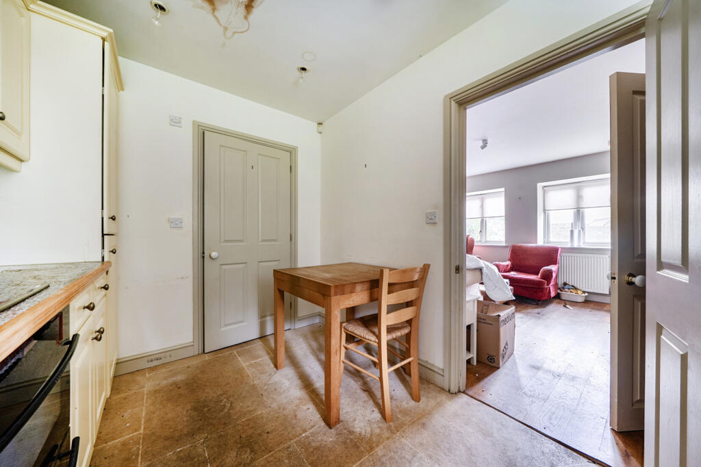 House in West Oxfordshire, Chipping Norton - More
