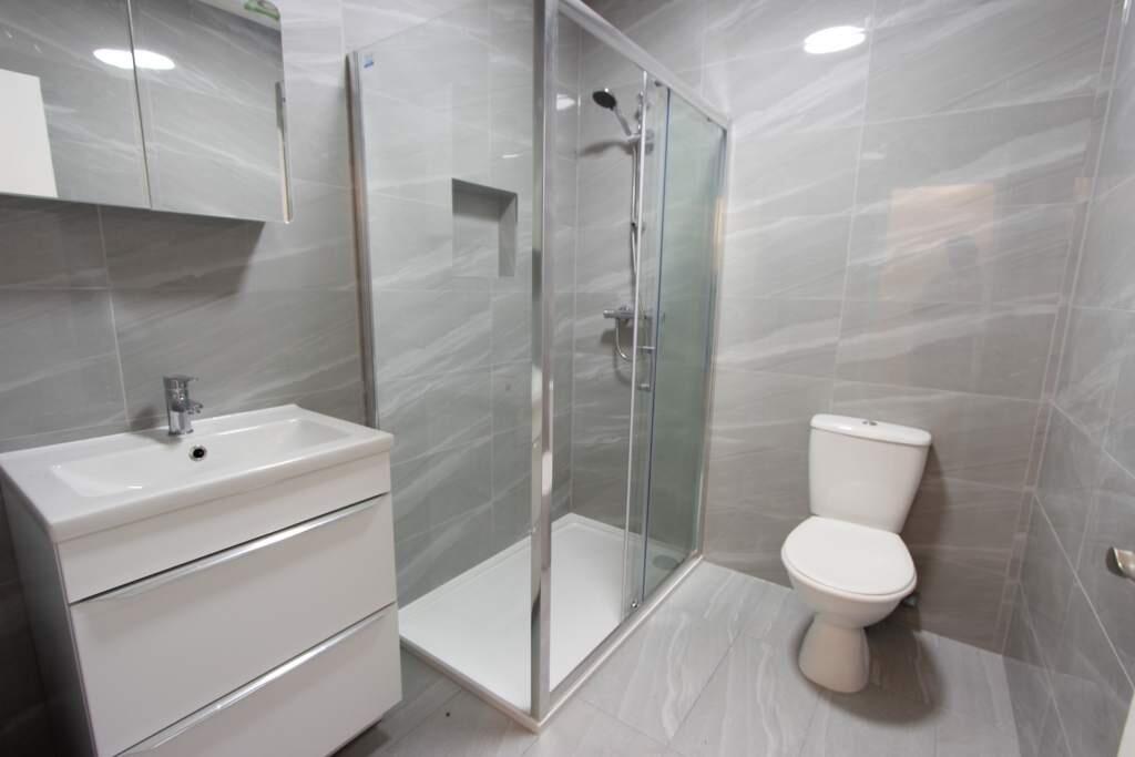 Main image of property: High Road, London, N20