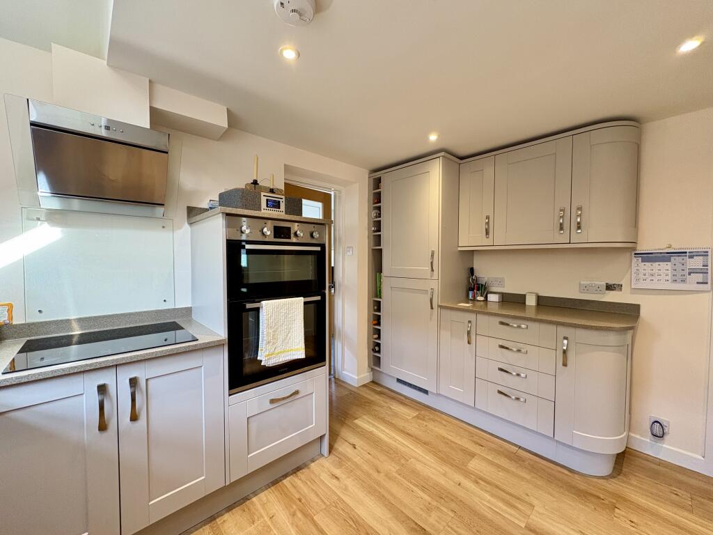 House in Milton Keynes, Wolverton and Greenleys - View 5