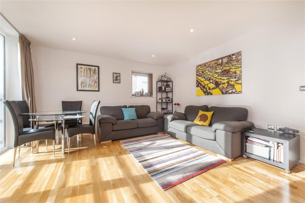 Main image of property: Island Apartments, 
30 Coleman Fields, N1