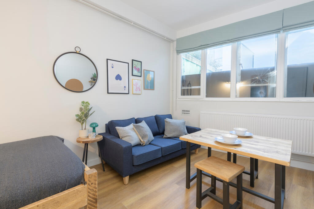 Main image of property: Flat 0, TW1X, London, TW1