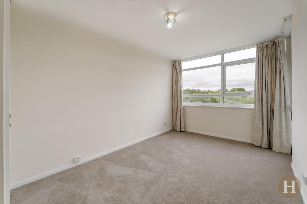 Apartment in Birmingham, West Midlands - View 4