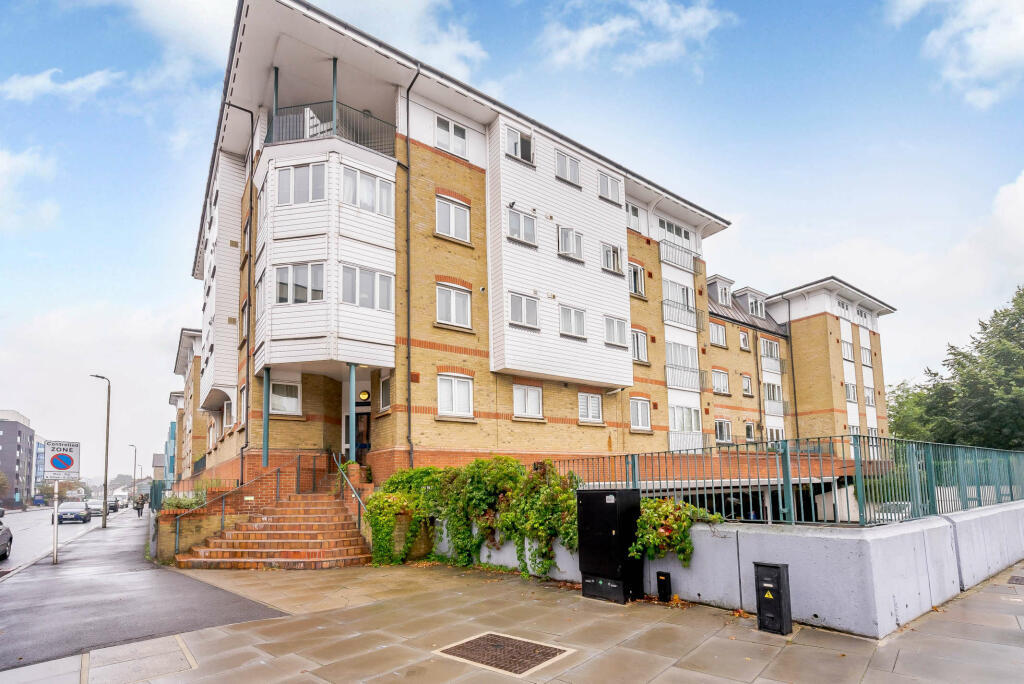 Homesdale Road, Bromley, BR2