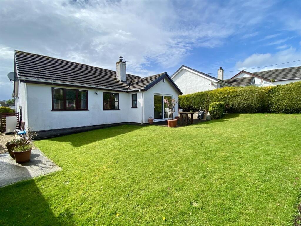 Tros Yr Afon, Llangoed photo 2
