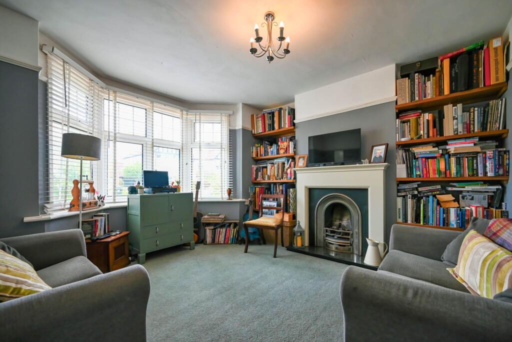House in Reading, Caversham Heights - View 3