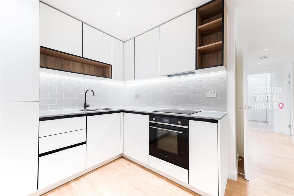 Apartment in London - More