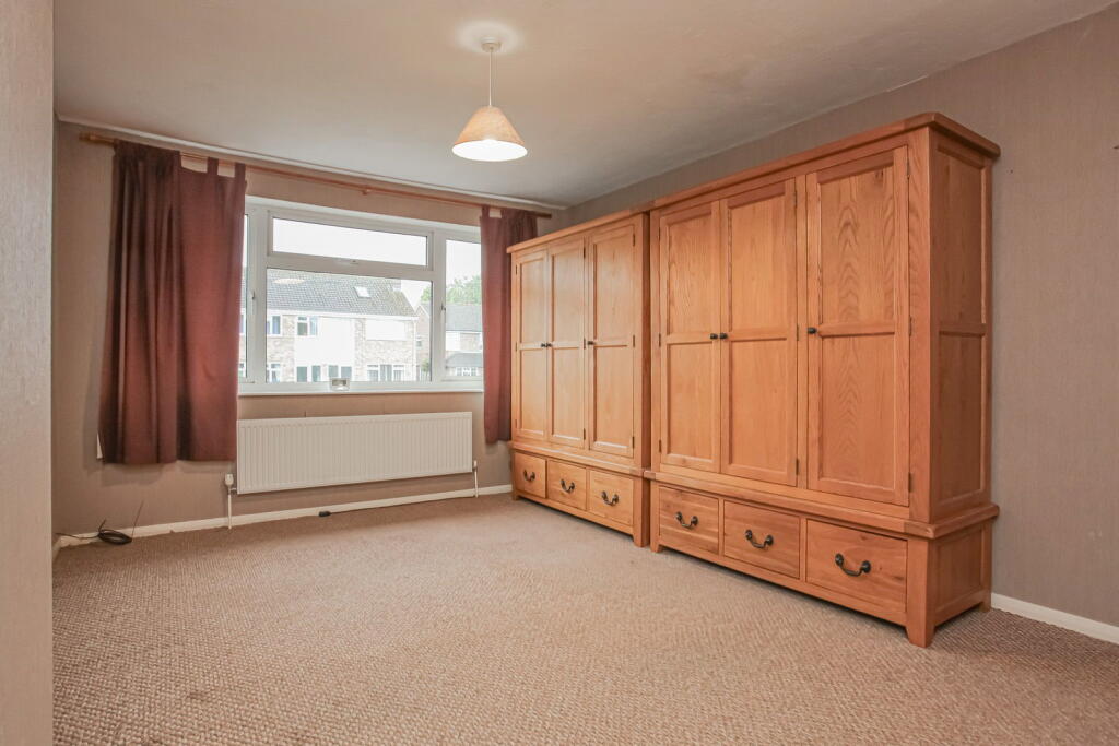 House in Northampton, Byfield - More