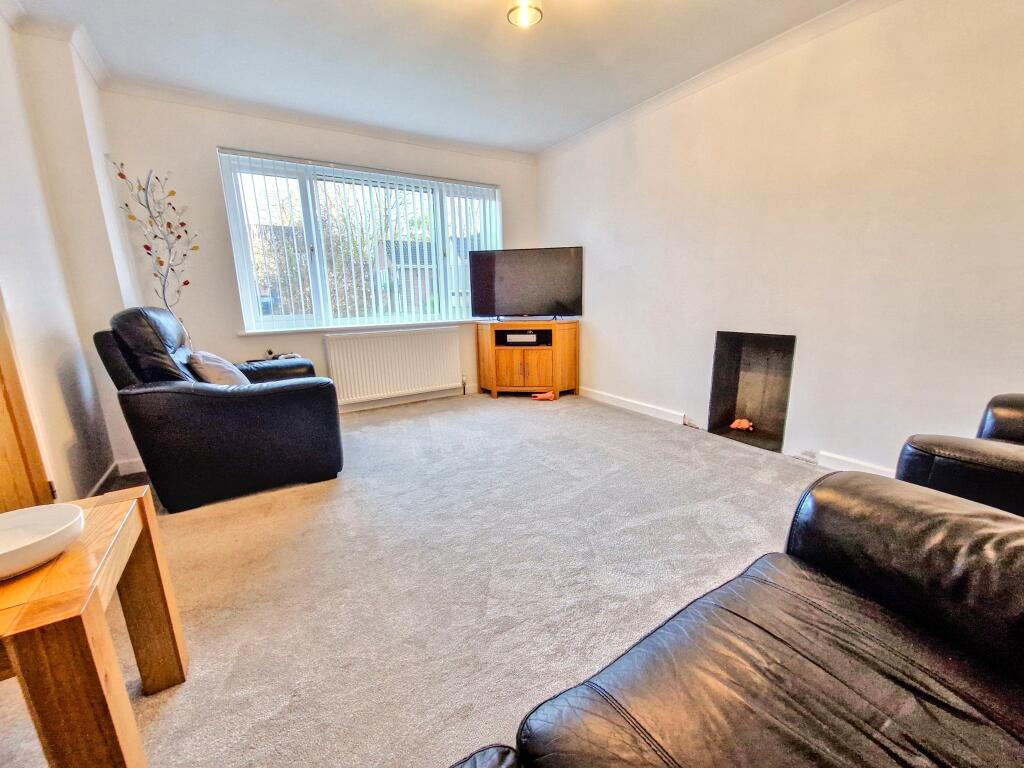 Beech Close, Willand, Cullompton photo 3