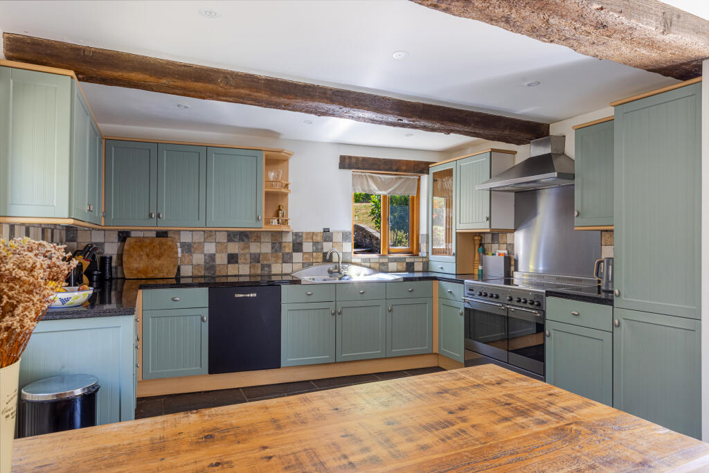 House in Torquay - More