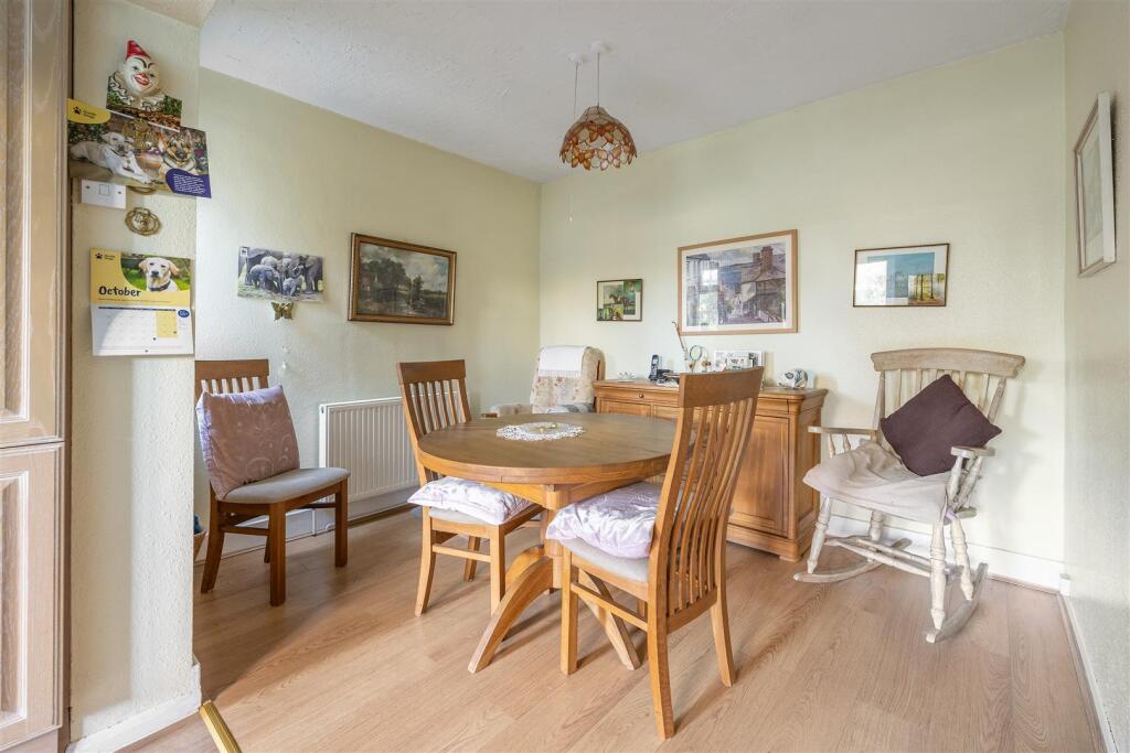 House in London - View 5
