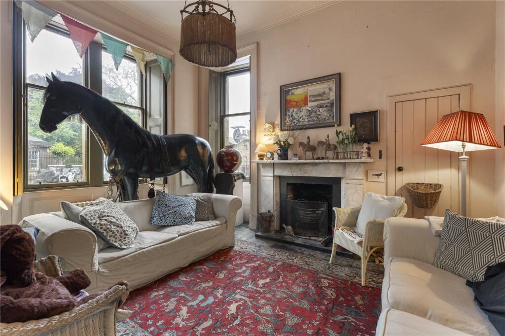 Apartment in Edinburgh - View 2