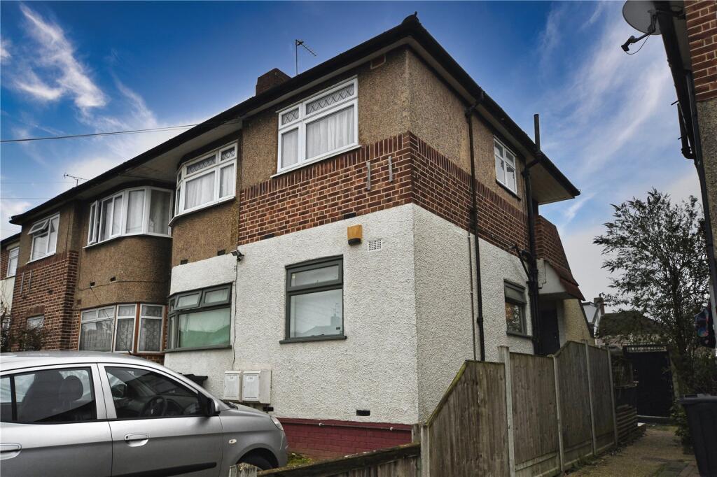 Main image of property: Fullwell Avenue, Ilford, Essex, IG5
