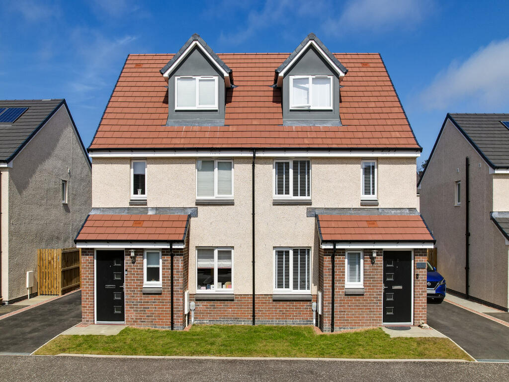 Main image of property: West Mill,
West Mill Road,
Markinch,
Fife,
KY7 6ZP