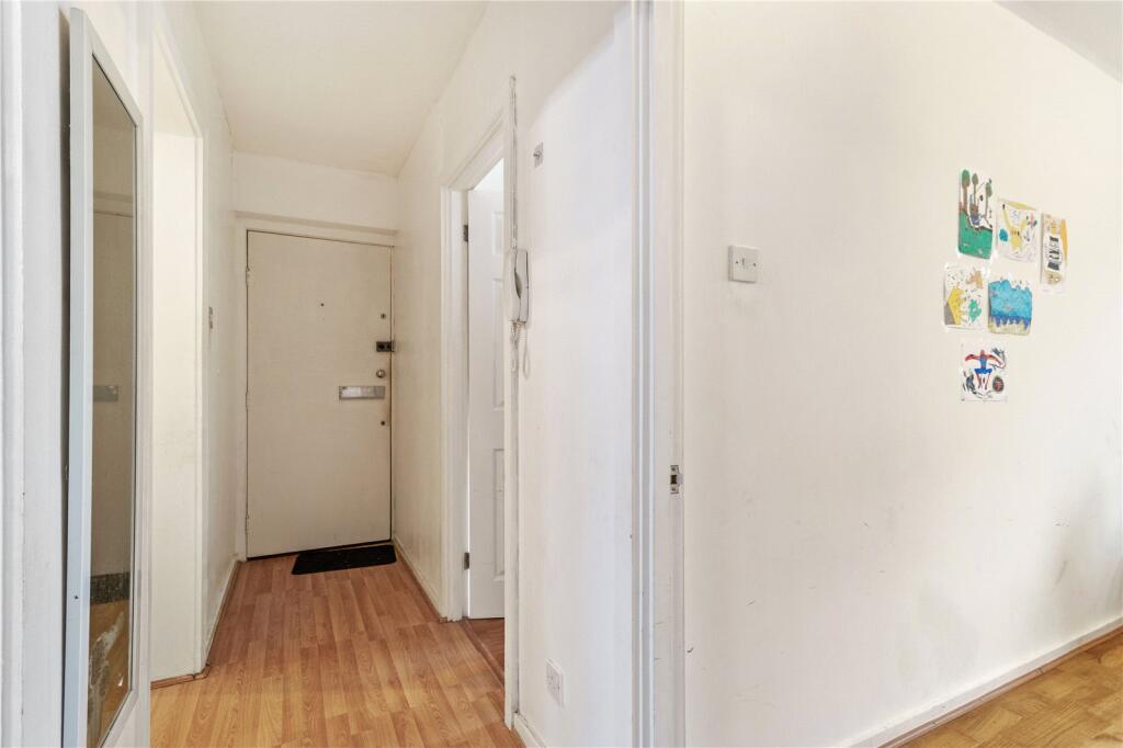 Brooklands Road, Sale, Greater Manchester, M33 photo 4